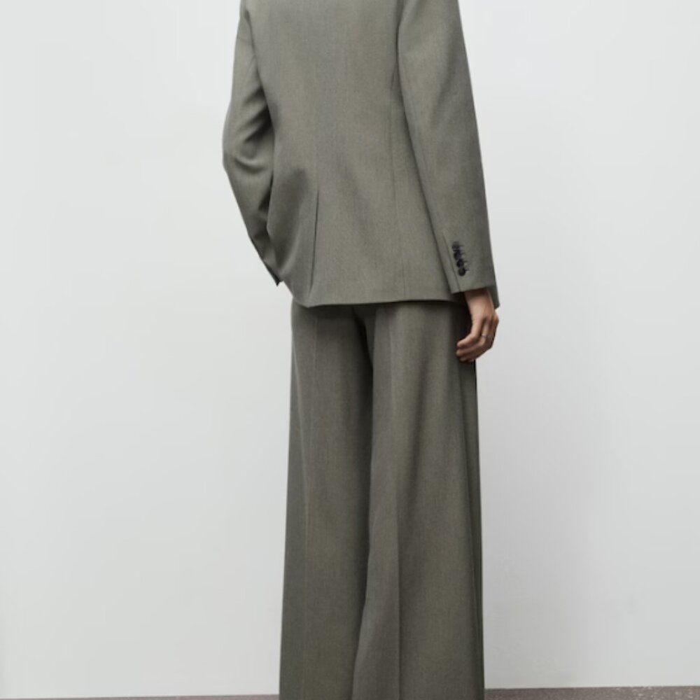 Suit blazer with flap pockets - Brand New - Picture 3 of 6